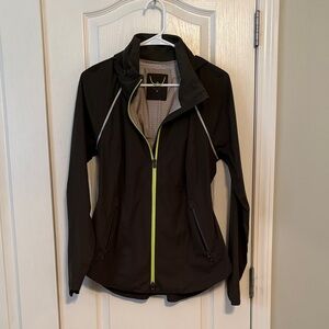 Athleta Women’s Lightweight Rain Runner Jacket Waterproof Full Zip size Medium